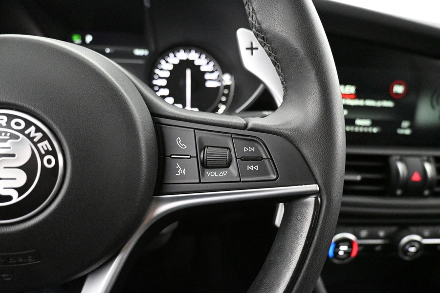 Alfa Romeo Giulia vaihtoauto