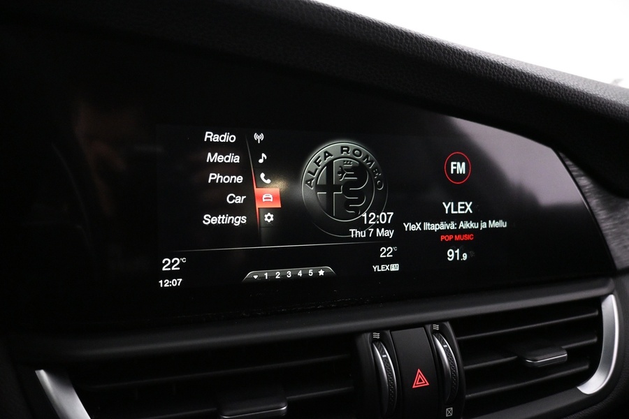 Alfa Romeo Giulia vaihtoauto