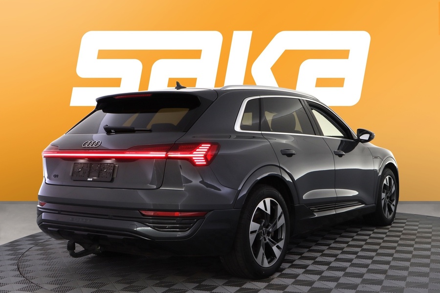 Audi Q8 e-tron vaihtoauto