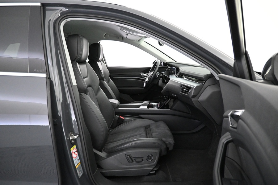 Audi Q8 e-tron vaihtoauto