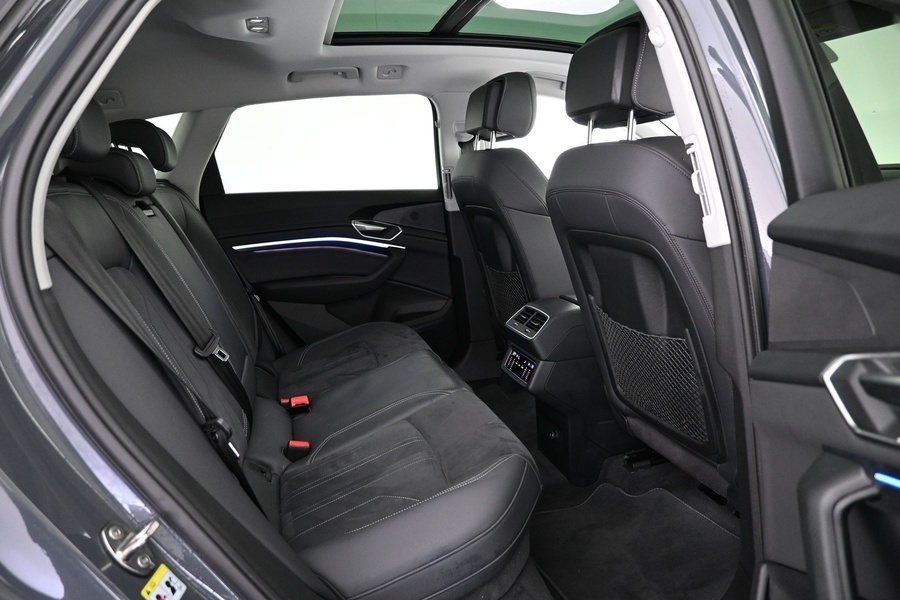 Audi Q8 e-tron vaihtoauto