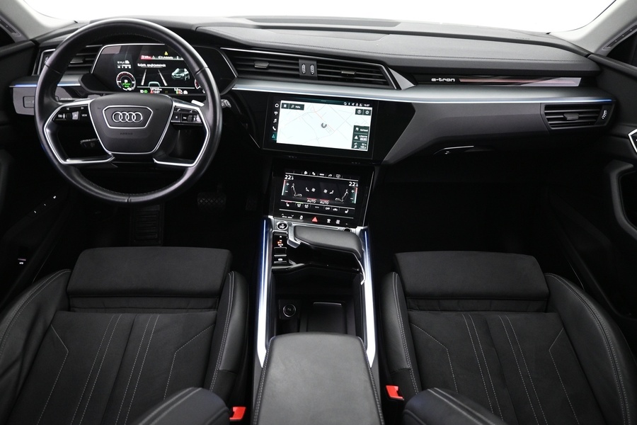 Audi Q8 e-tron vaihtoauto