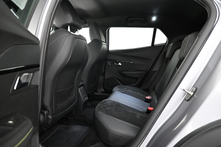 Peugeot e-2008 vaihtoauto