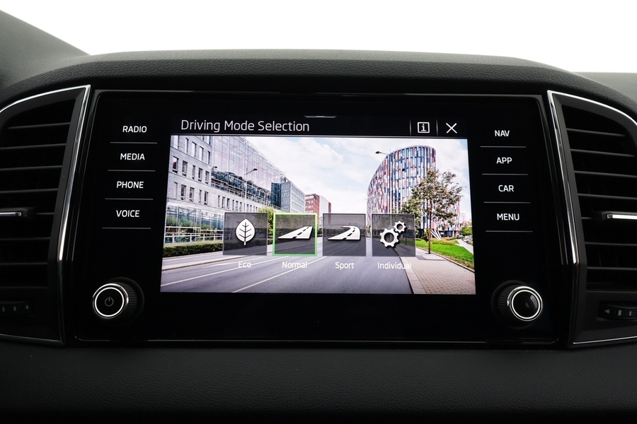 Skoda Karoq vaihtoauto