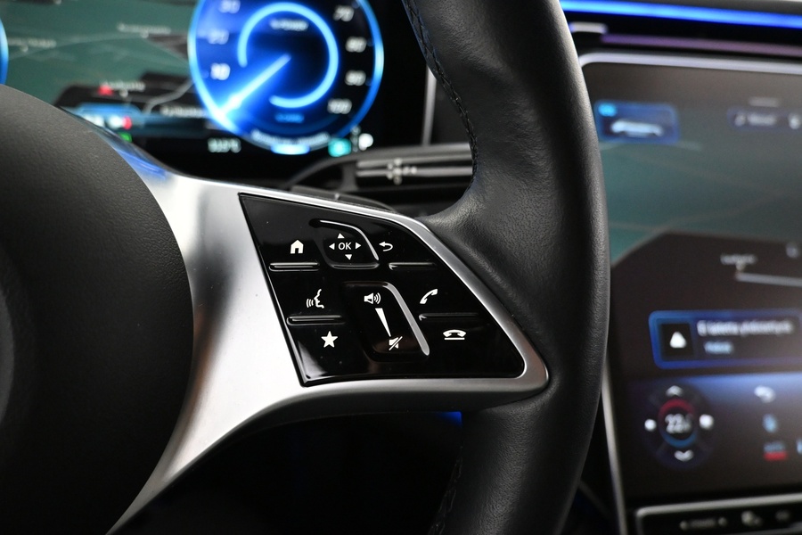 Mercedes-Benz EQE vaihtoauto