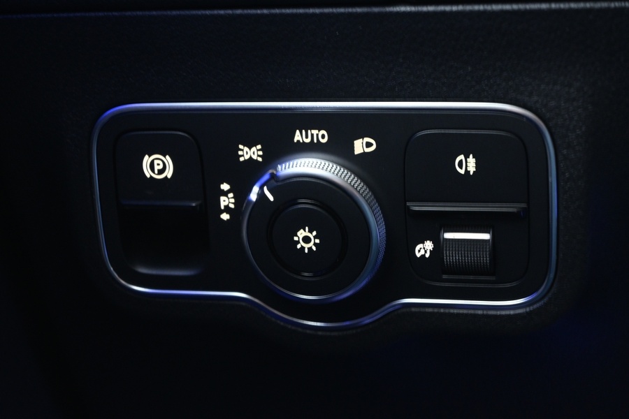 Mercedes-Benz EQA vaihtoauto