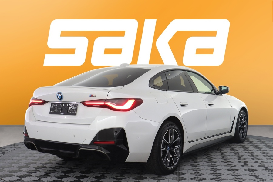 BMW i4 M50 vaihtoauto