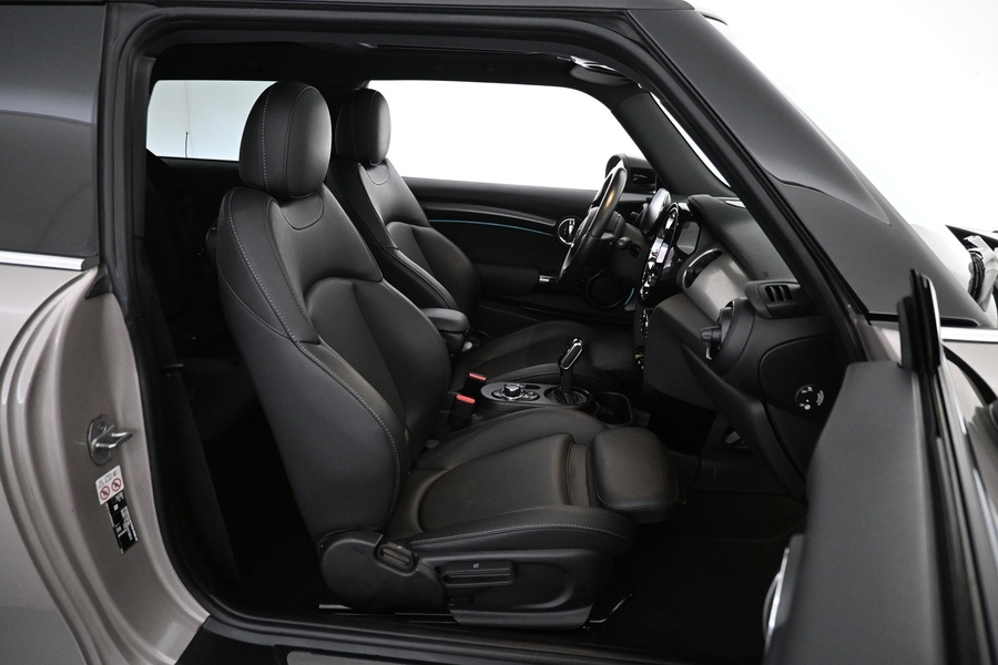 Mini Hatchback vaihtoauto