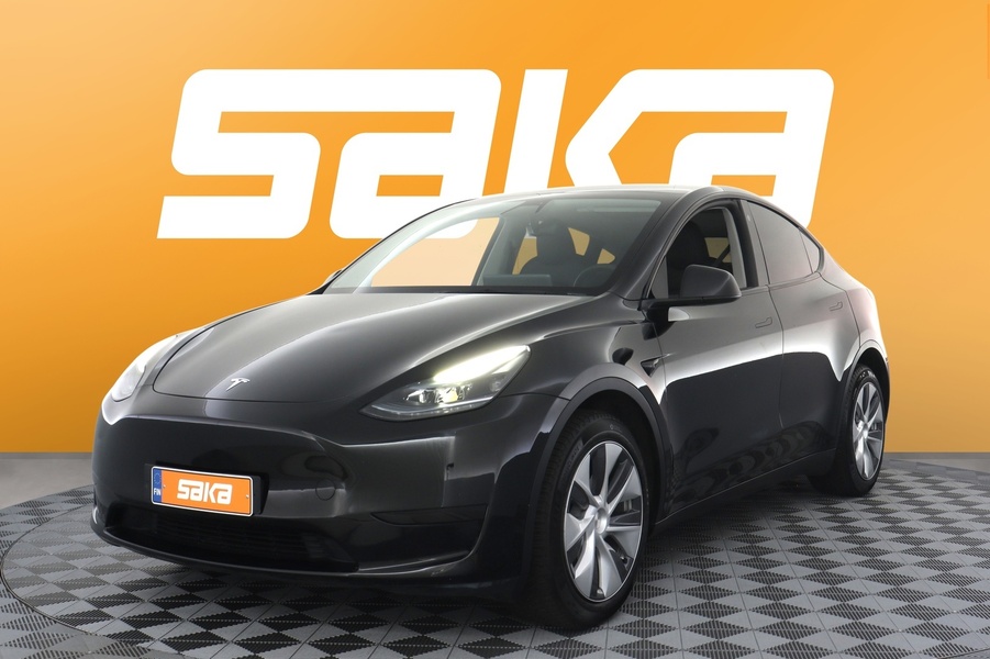 Tesla Model Y vaihtoauto