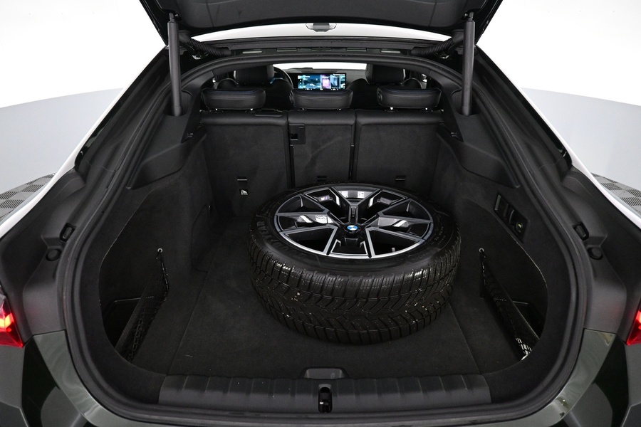 BMW i4 M50 vaihtoauto