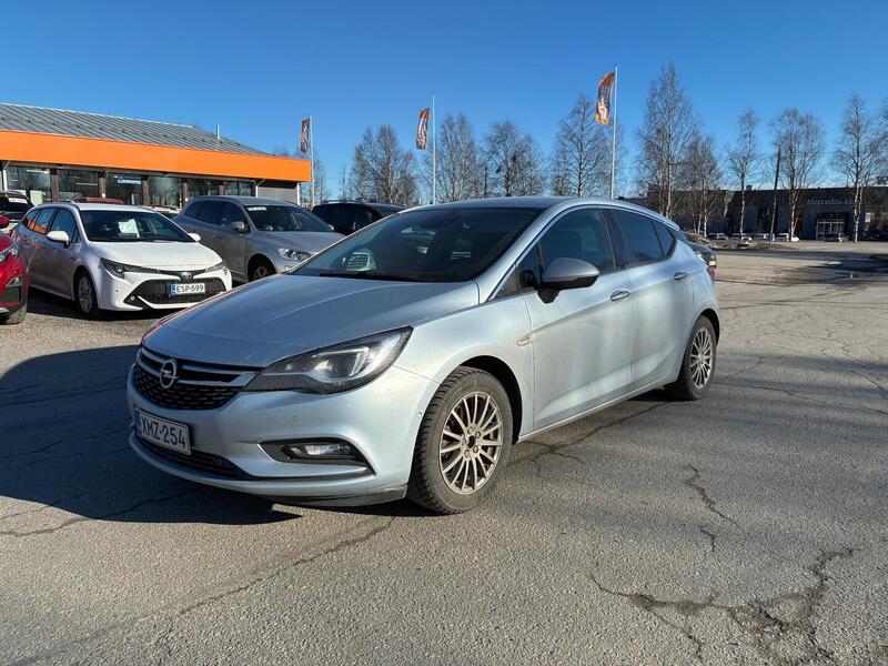Opel Astra vaihtoauto