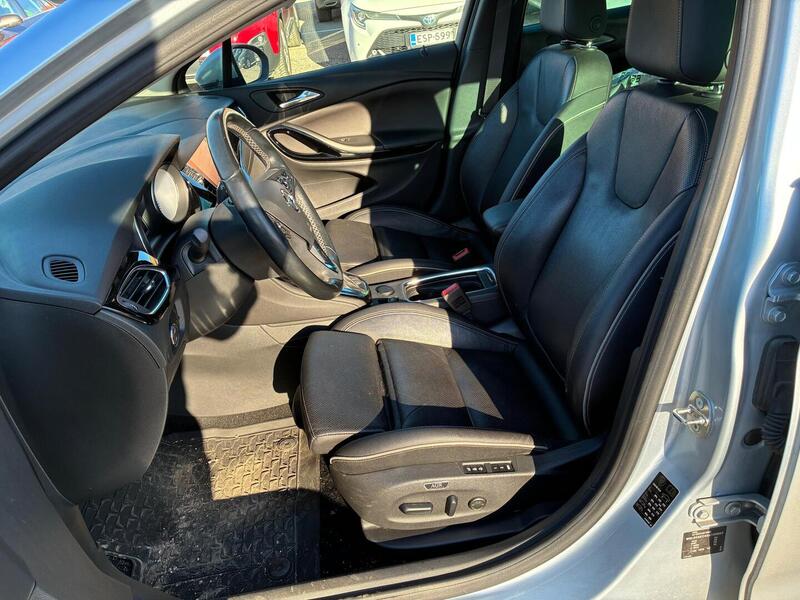 Opel Astra vaihtoauto