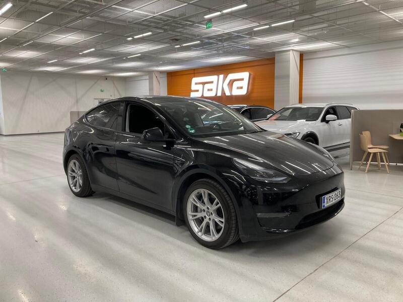 Tesla Model Y vaihtoauto