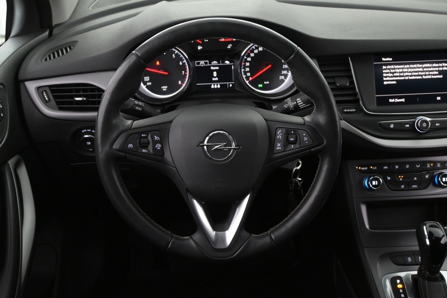 Opel Astra vaihtoauto