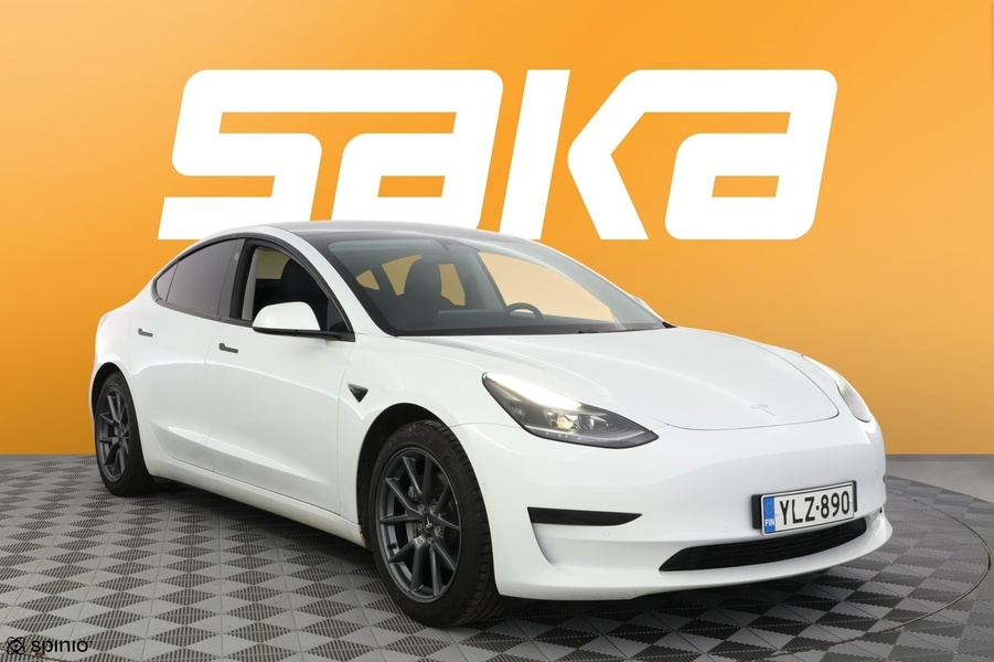 Tesla Model 3 vaihtoauto