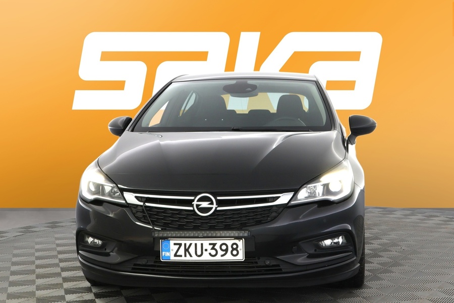 Opel Astra vaihtoauto