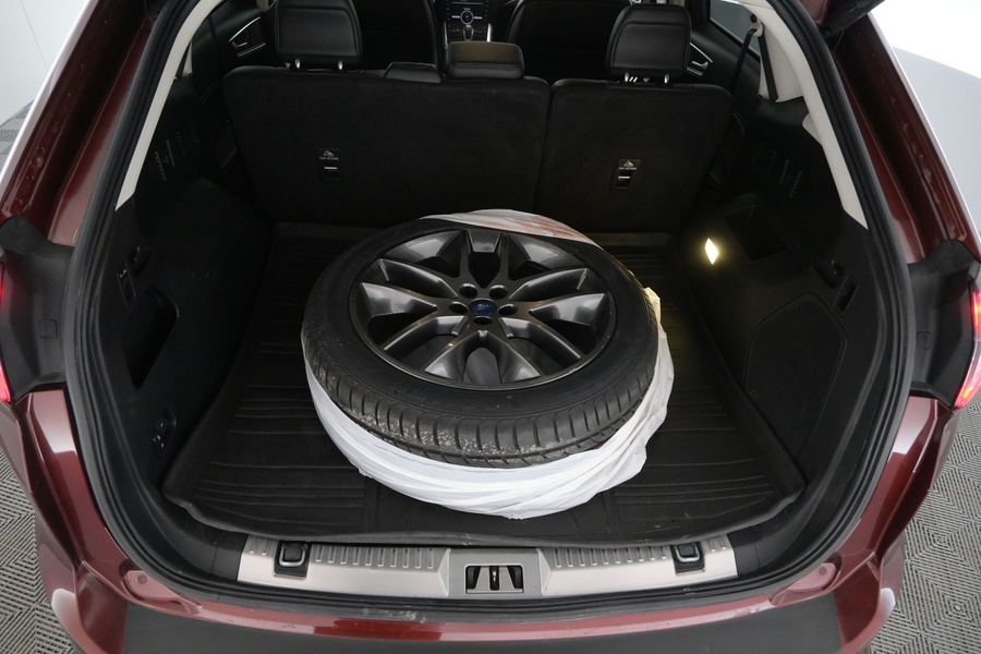 Ford Edge vaihtoauto