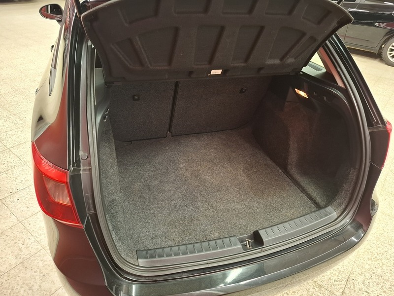 SEAT Ibiza ST vaihtoauto