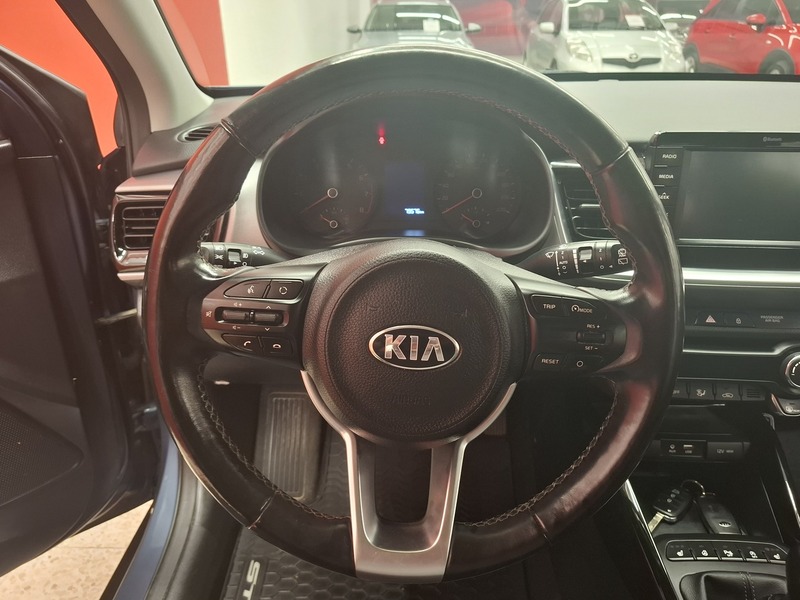Kia Stonic vaihtoauto