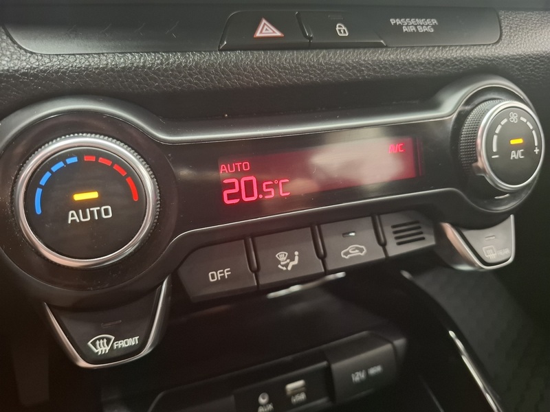 Kia Stonic vaihtoauto