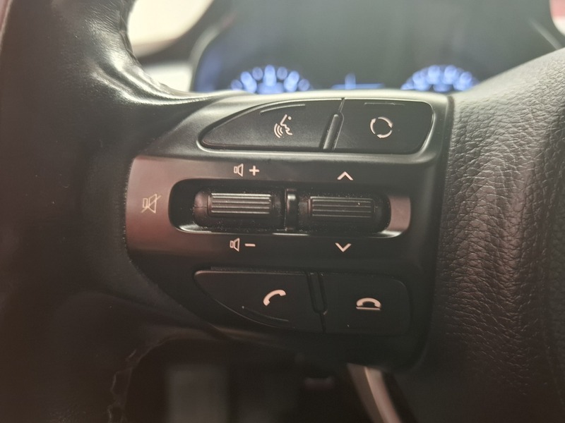 Kia Stonic vaihtoauto