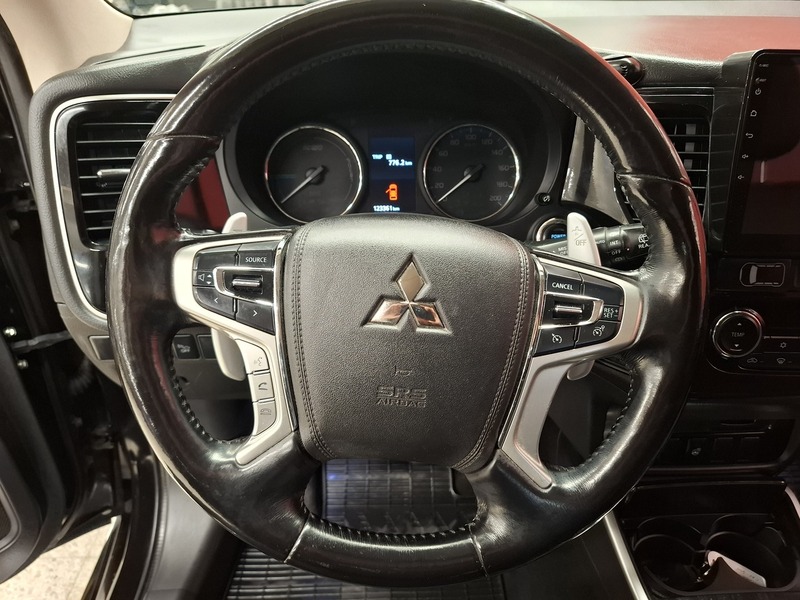 Mitsubishi Outlander PHEV vaihtoauto