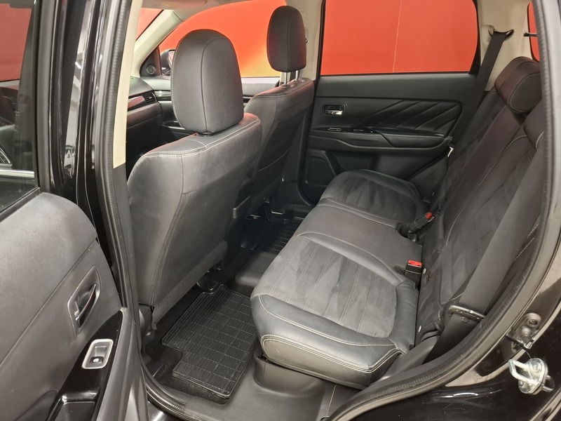 Mitsubishi Outlander PHEV vaihtoauto