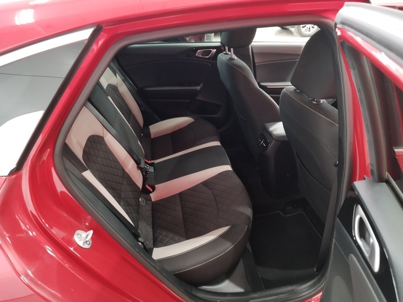 Kia Proceed vaihtoauto