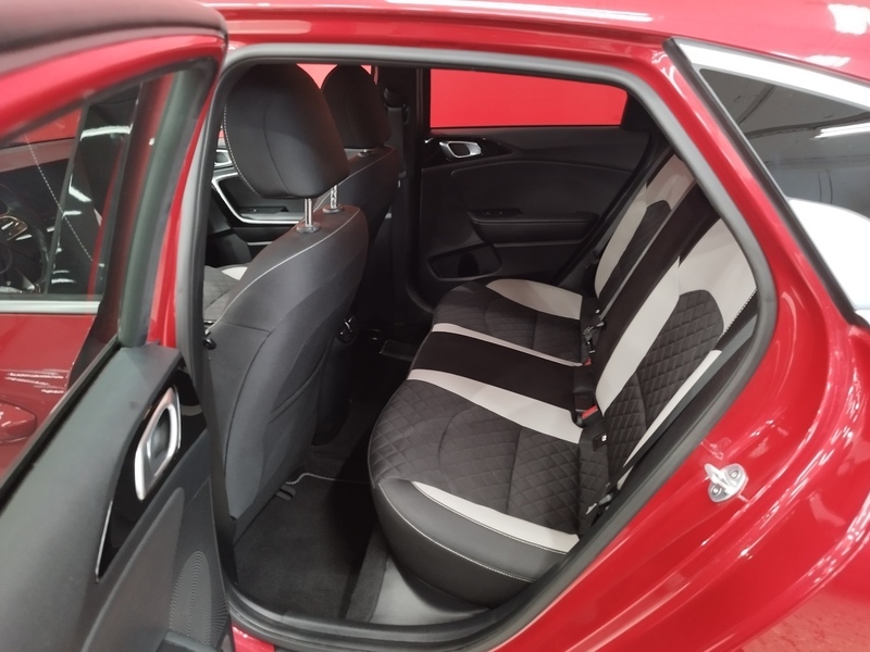 Kia Proceed vaihtoauto