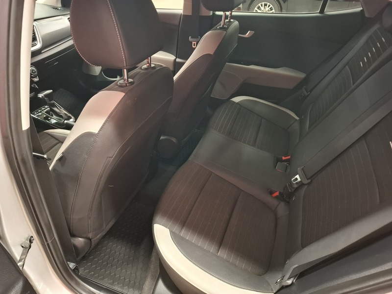 Kia Stonic vaihtoauto