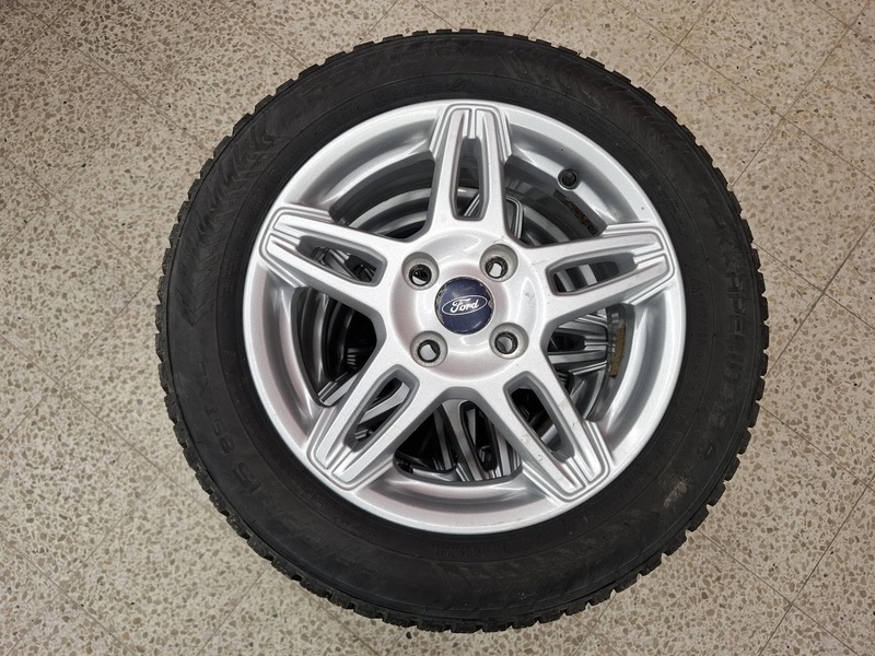 Ford Fiesta vaihtoauto