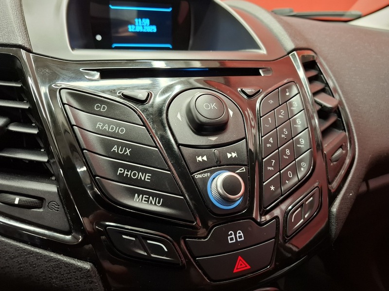 Ford Fiesta vaihtoauto