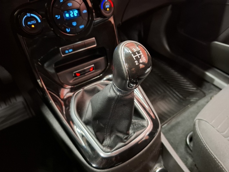 Ford Fiesta vaihtoauto