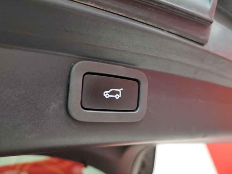 Jaguar I-PACE vaihtoauto