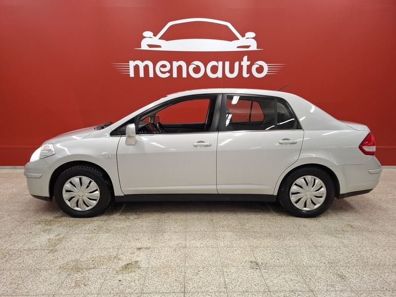 Nissan Tiida vaihtoauto