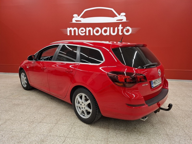 Opel Astra vaihtoauto