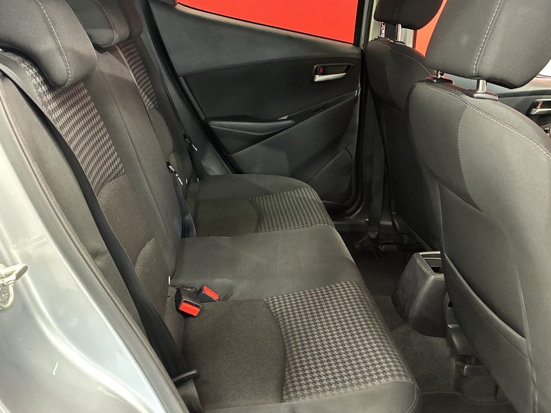 Mazda 2 vaihtoauto