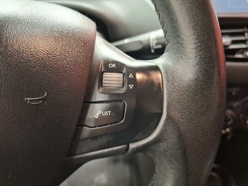 Peugeot 208 vaihtoauto