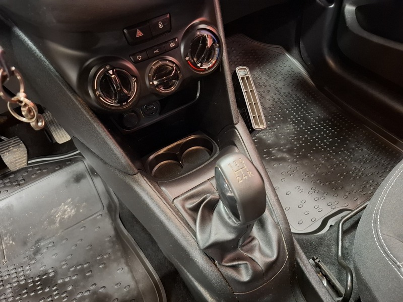 Peugeot 208 vaihtoauto