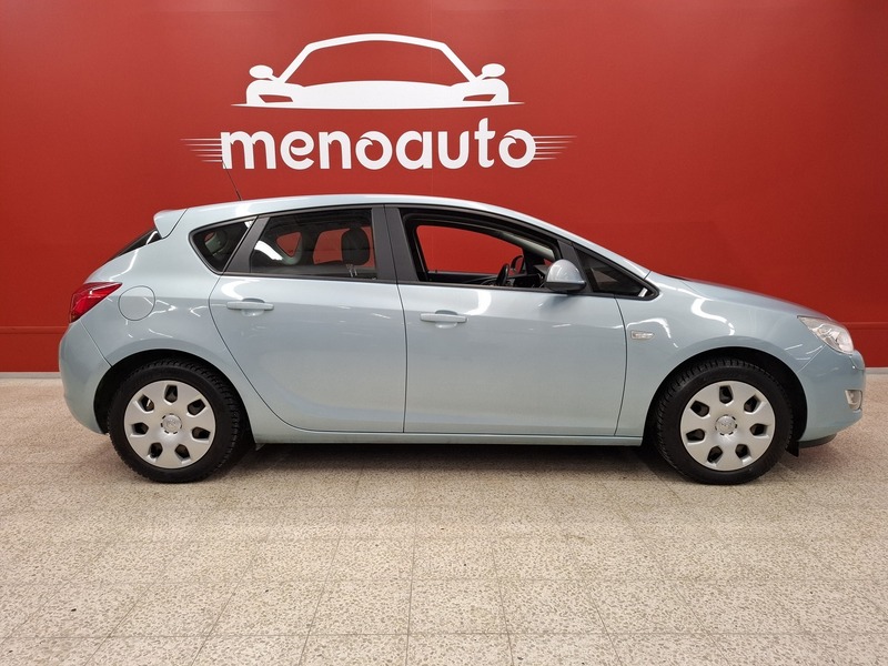 Opel Astra vaihtoauto