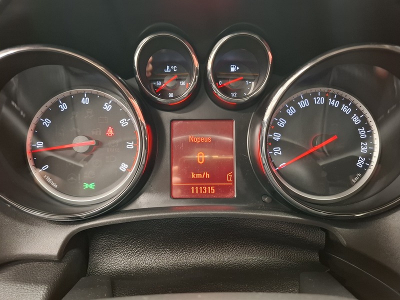 Opel Astra vaihtoauto