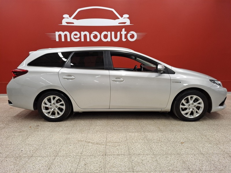 Toyota Auris vaihtoauto