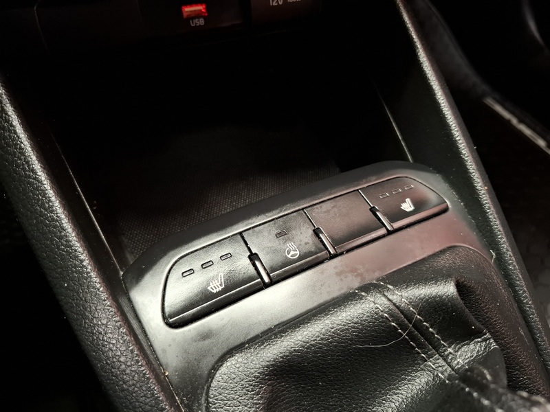 Kia Stonic vaihtoauto