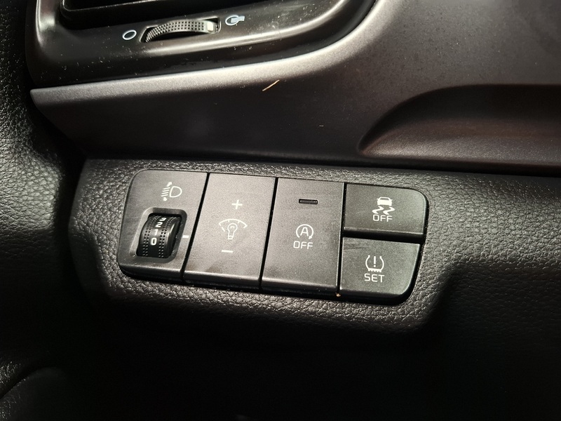 Kia Stonic vaihtoauto