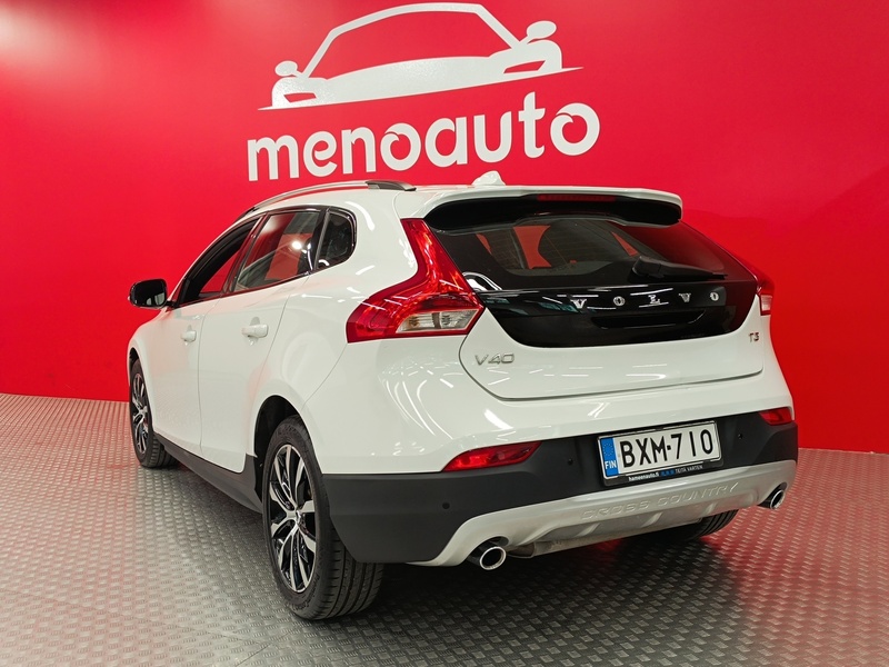 Volvo V40 Cross Country vaihtoauto