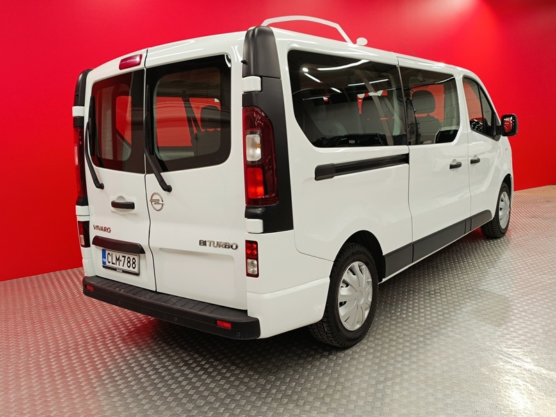Opel Vivaro vaihtoauto