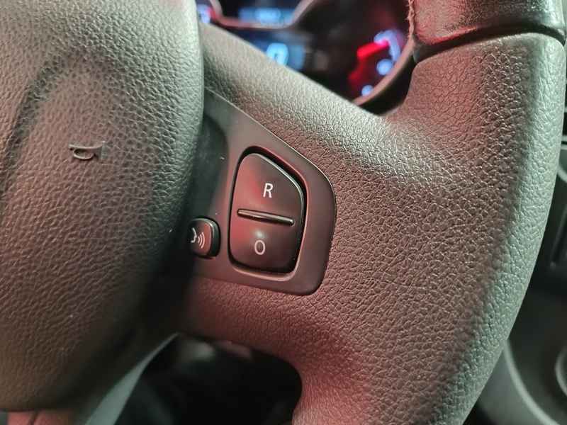 Opel Vivaro vaihtoauto