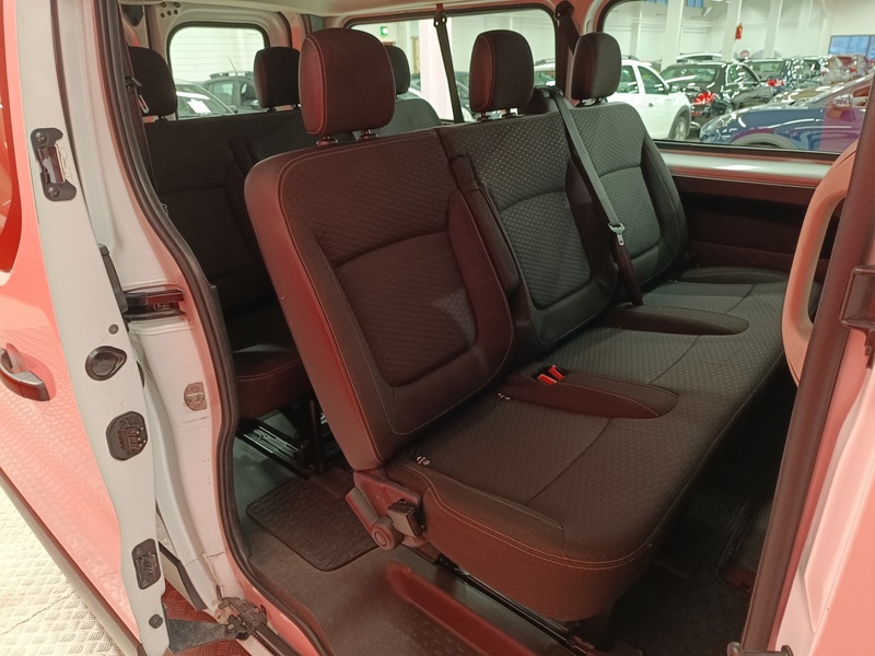 Opel Vivaro vaihtoauto