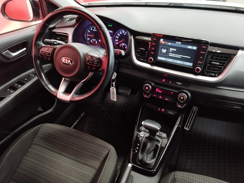 Kia Stonic vaihtoauto