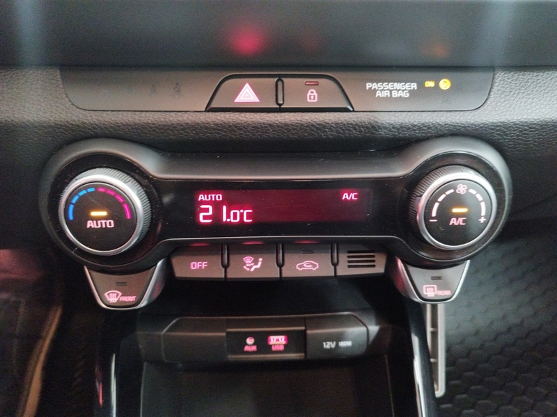 Kia Stonic vaihtoauto